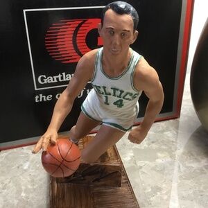 Bob Cousy 14 “Smooth Operator “ #293 of 5,000 made worldwide. BOSTON CELTICS FAN